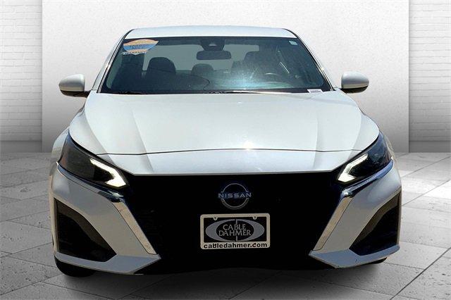 2023 Nissan Altima Vehicle Photo in TOPEKA, KS 66609-0000
