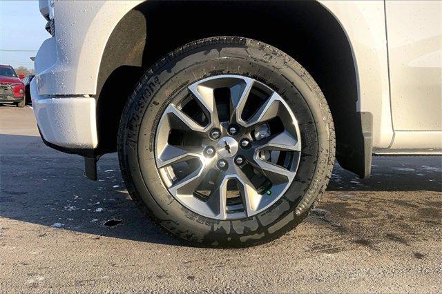 2025 Chevrolet Silverado 1500 Vehicle Photo in KANSAS CITY, MO 64114-4502