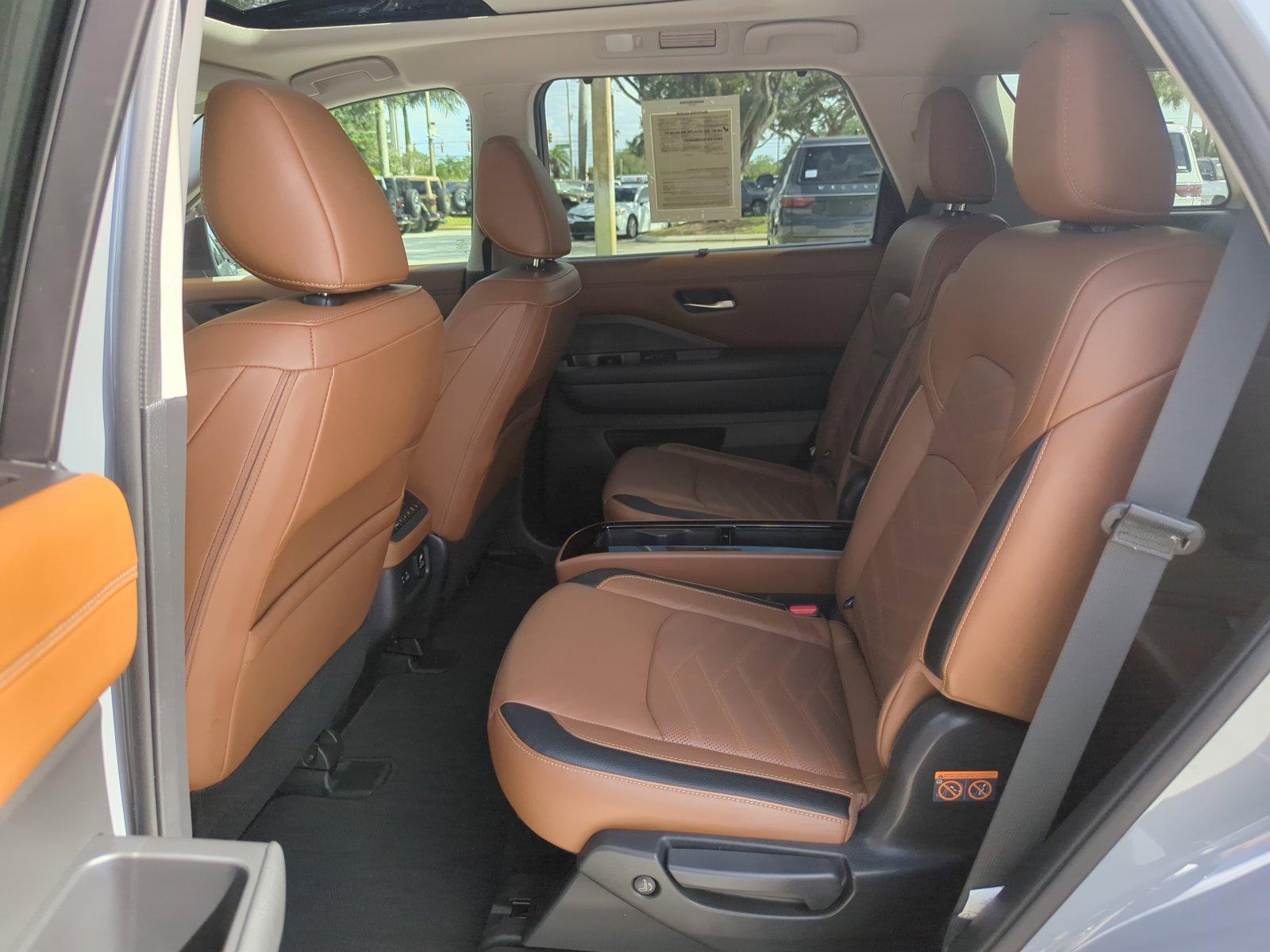 2024 Nissan Pathfinder Vehicle Photo in Pembroke Pines, FL 33027