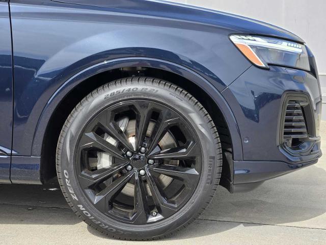 2025 Audi Q7 Vehicle Photo in SUGAR LAND, TX 77478