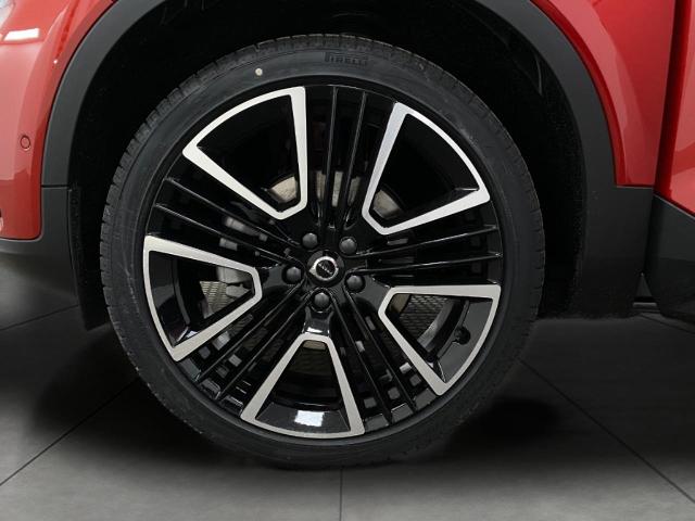 2025 Volvo XC40 Vehicle Photo in Appleton, WI 54913