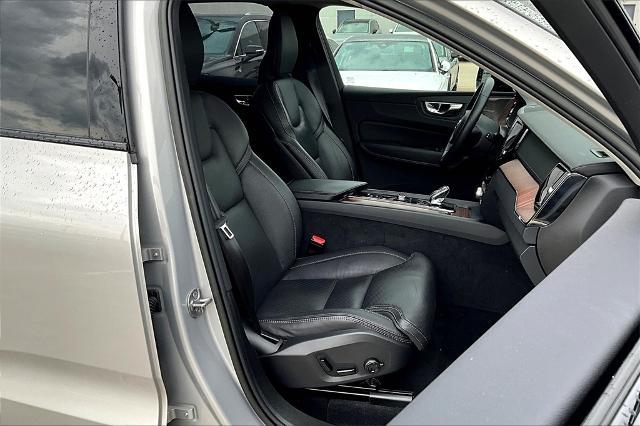2023 Volvo XC60 Vehicle Photo in Grapevine, TX 76051