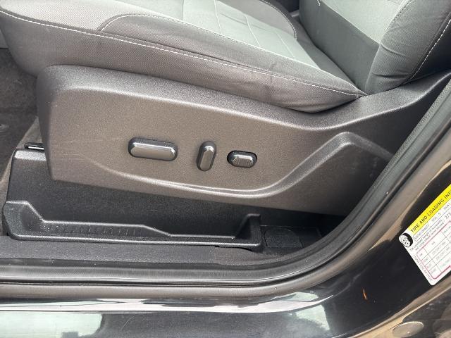 2015 Ford Escape Vehicle Photo in Peoria, IL 61615