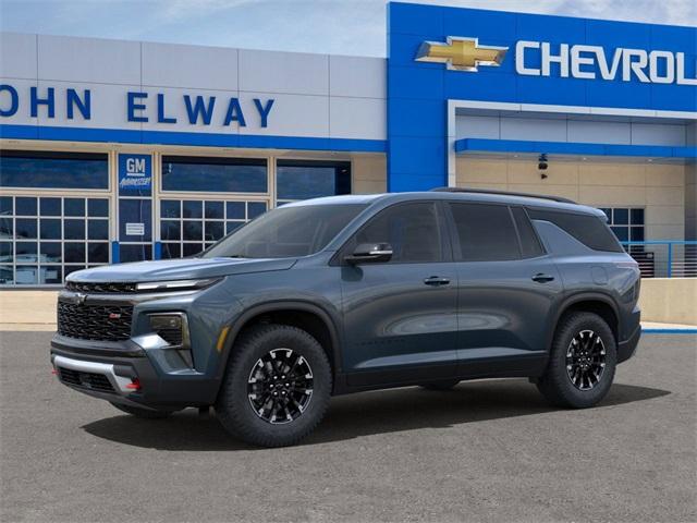 2025 Chevrolet Traverse Vehicle Photo in ENGLEWOOD, CO 80113-6708