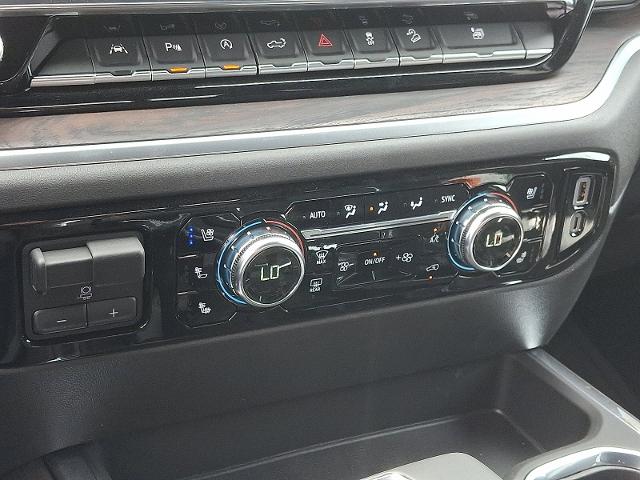 2025 GMC Sierra 1500 Vehicle Photo in TREVOSE, PA 19053-4984