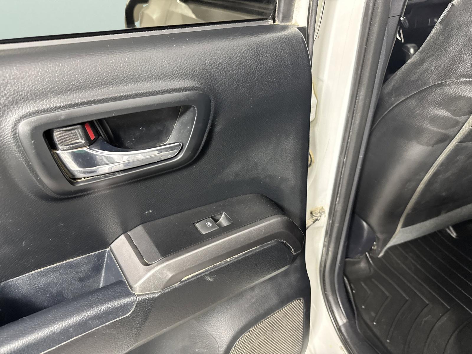 2018 Toyota Tacoma Vehicle Photo in GEORGETOWN, TX 78626-7508