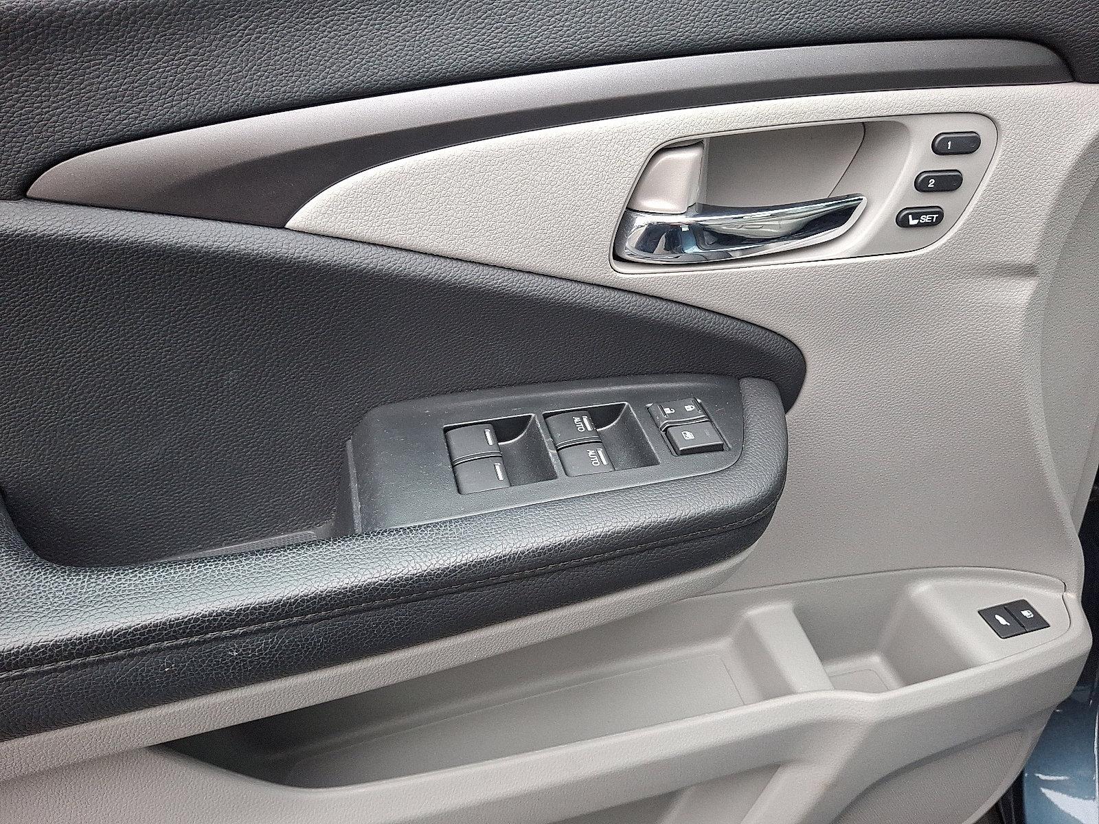 2022 Honda Pilot Vehicle Photo in Harrisburg, PA 17111-1033