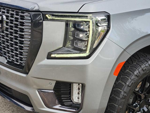 2023 GMC Yukon Vehicle Photo in DENTON, TX 76210-9321