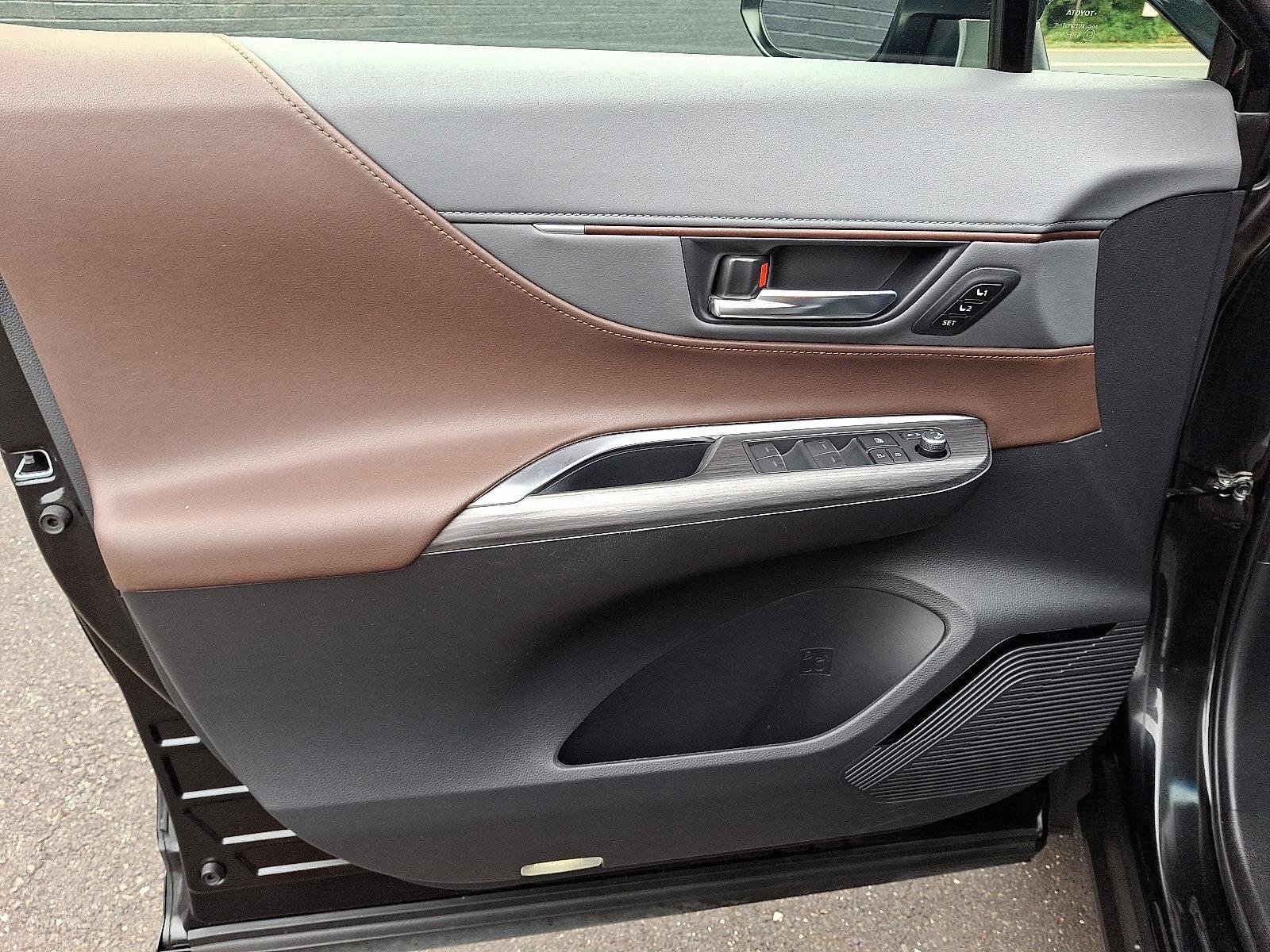 2022 Toyota Venza Vehicle Photo in Jenkintown, PA 19046