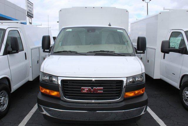 2024 GMC Savana Cutaway 3500 Vehicle Photo in SAINT CLAIRSVILLE, OH 43950-8512