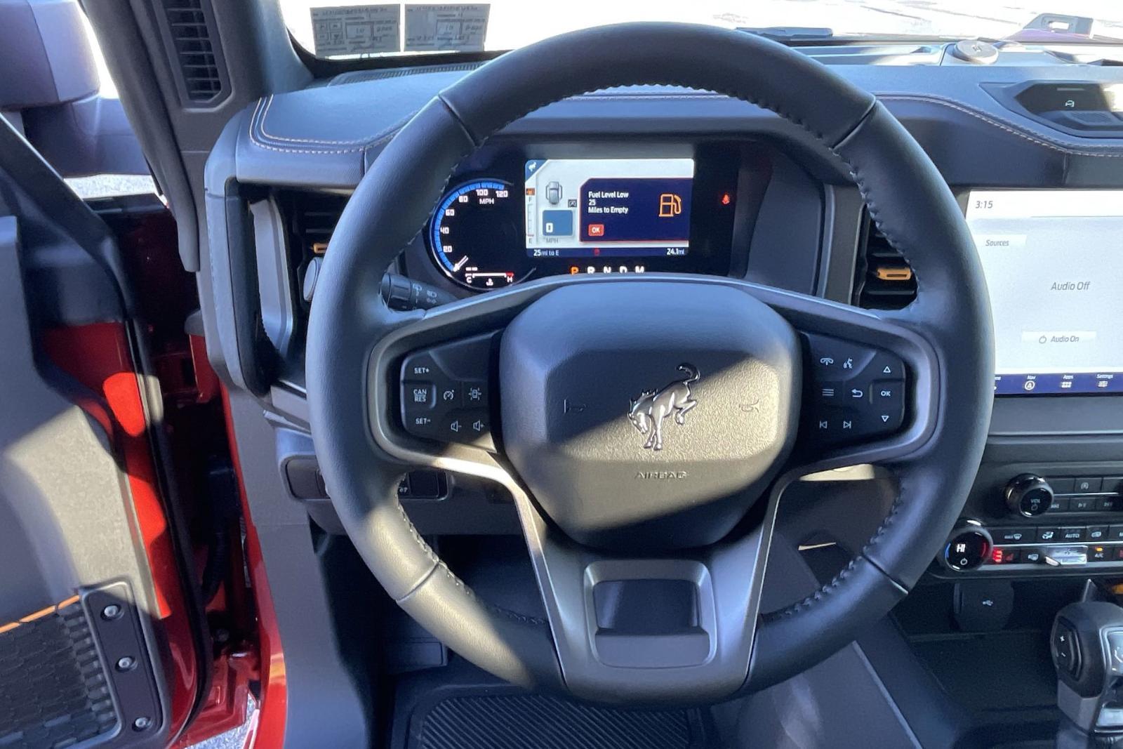 2024 Ford Bronco Vehicle Photo in Belle Vernon, PA 15012