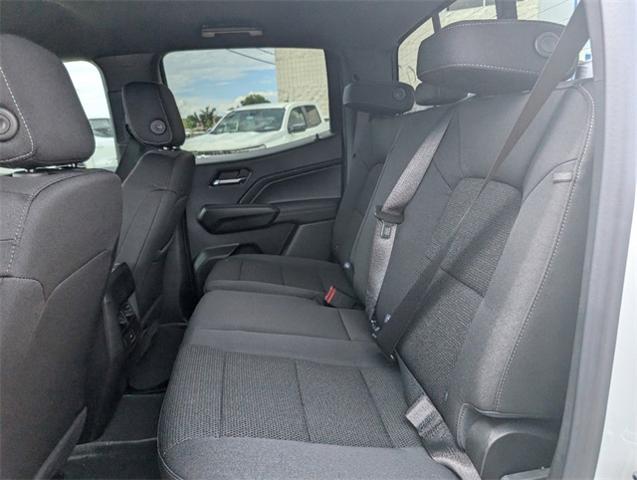 2024 Chevrolet Colorado Vehicle Photo in ENGLEWOOD, CO 80113-6708