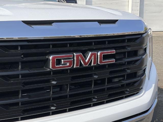 2025 GMC Sierra 1500 Vehicle Photo in TURLOCK, CA 95380-4918