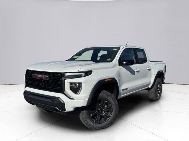 2024 GMC Canyon Vehicle Photo in LEOMINSTER, MA 01453-2952