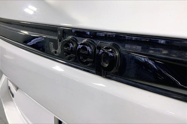 2023 Jeep Grand Cherokee Vehicle Photo in Kansas City, MO 64114
