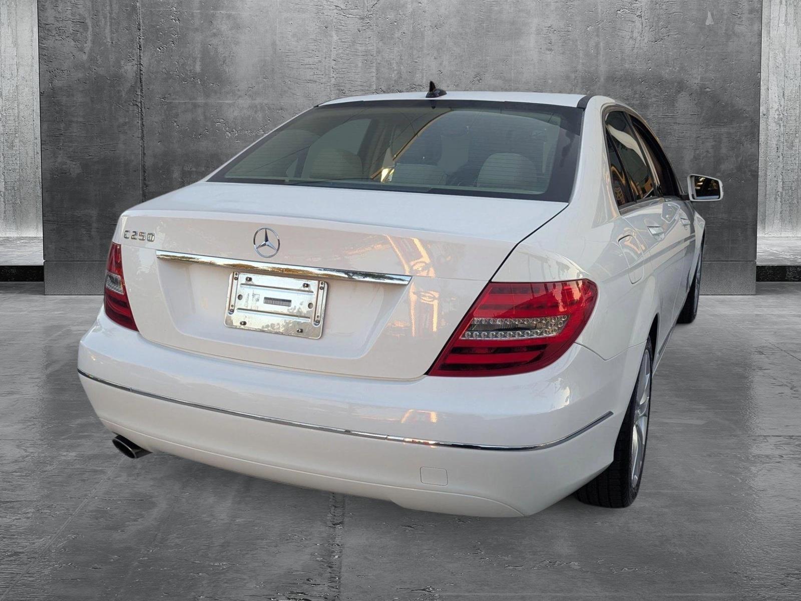 2013 Mercedes-Benz C-Class Vehicle Photo in Miami, FL 33135