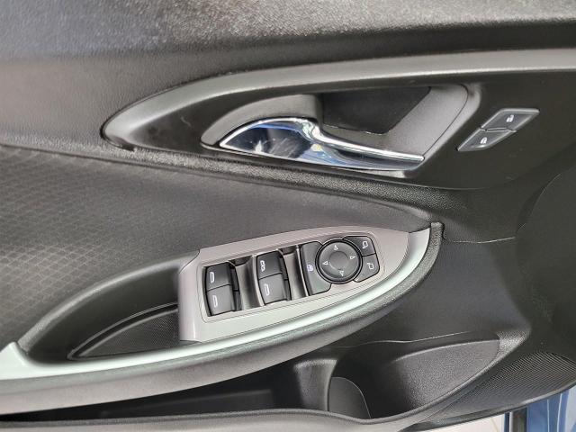 2024 Chevrolet Malibu Vehicle Photo in NEENAH, WI 54956-2243
