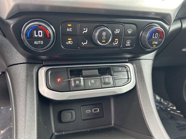 2023 GMC Acadia Vehicle Photo in MEDINA, OH 44256-9631