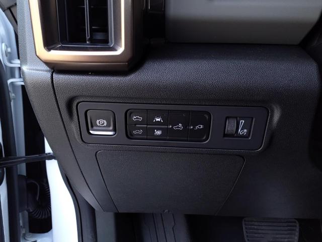 2025 GMC HUMMER EV Pickup Vehicle Photo in Denton, TX 76205