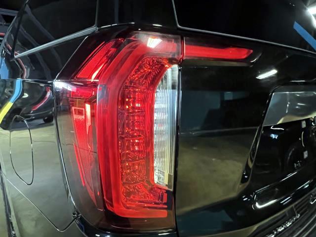 2023 GMC Yukon XL Vehicle Photo in Roslyn, NY 11576