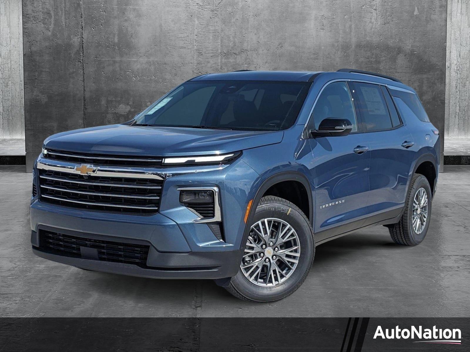 2025 Chevrolet Traverse Vehicle Photo in MIAMI, FL 33172-3015