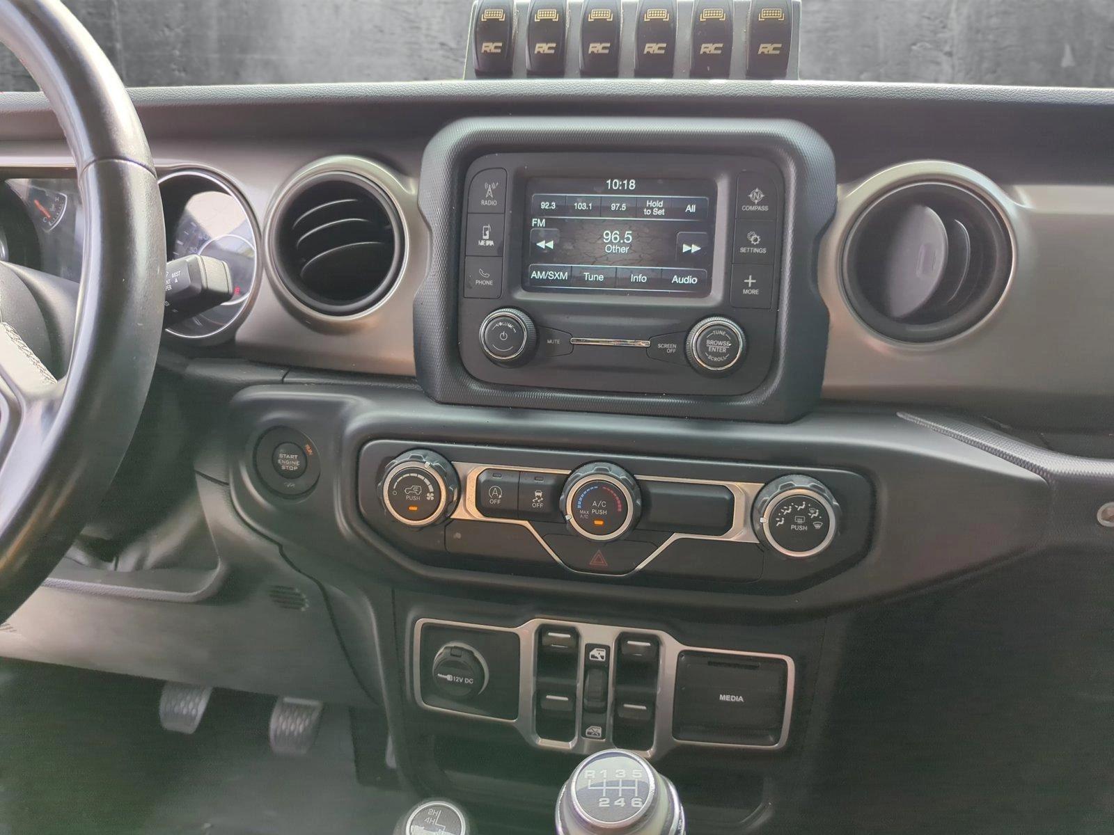 2018 Jeep Wrangler Unlimited Vehicle Photo in Pembroke Pines, FL 33027