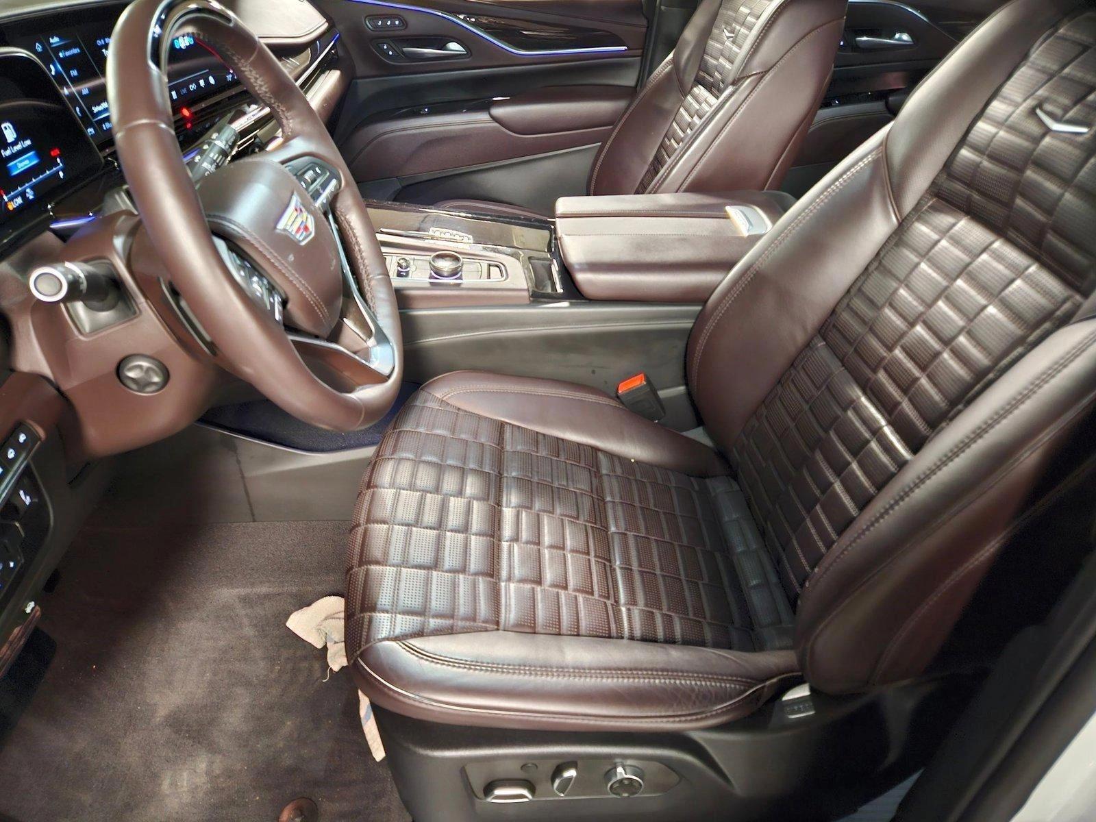 2023 Cadillac Escalade Vehicle Photo in Tampa, FL 33614