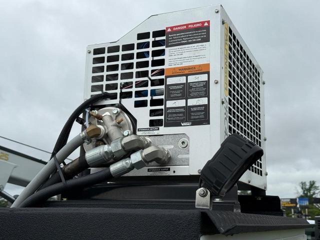 2024 Chevrolet Silverado 5500 HD Vehicle Photo in COLUMBIA, MO 65203-3903