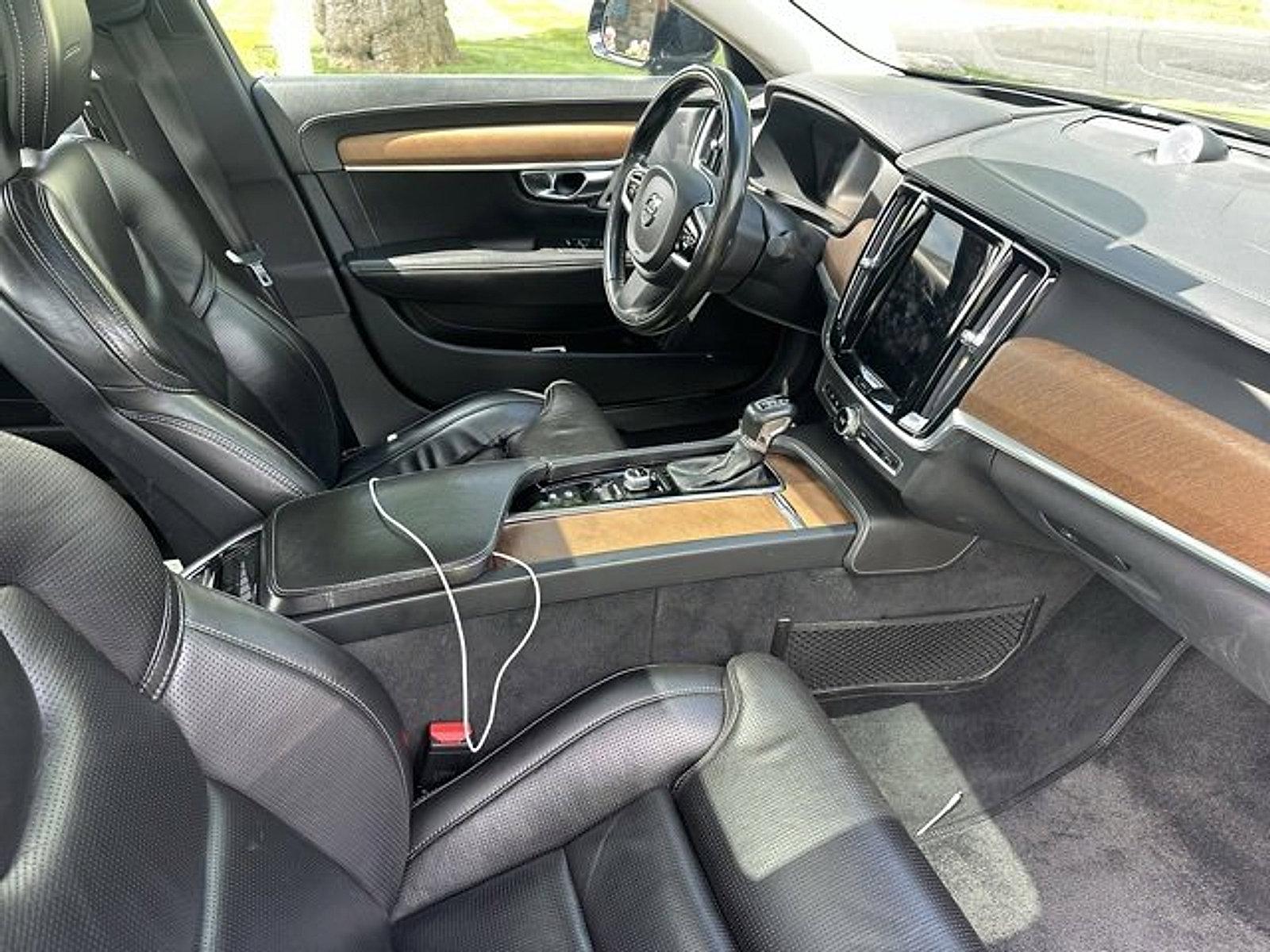 2017 Volvo S90 Vehicle Photo in Trevose, PA 19053
