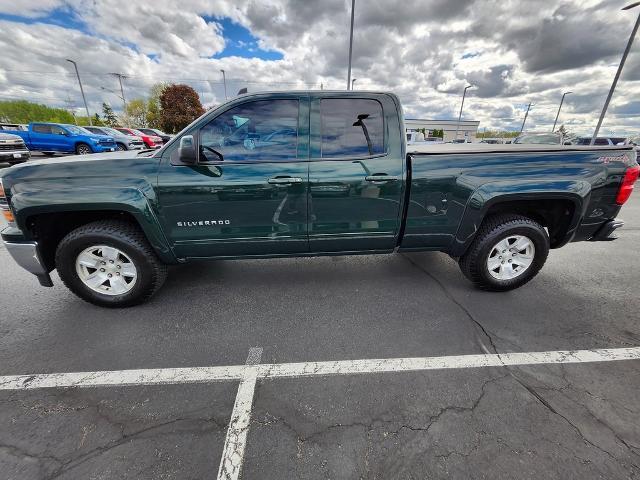 2015 Chevrolet Silverado 1500 Vehicle Photo in GREEN BAY, WI 54304-5303