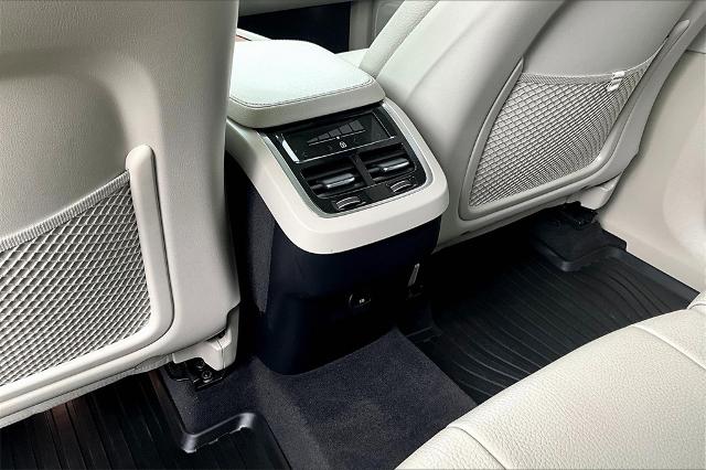 2022 Volvo XC90 Vehicle Photo in Houston, TX 77007