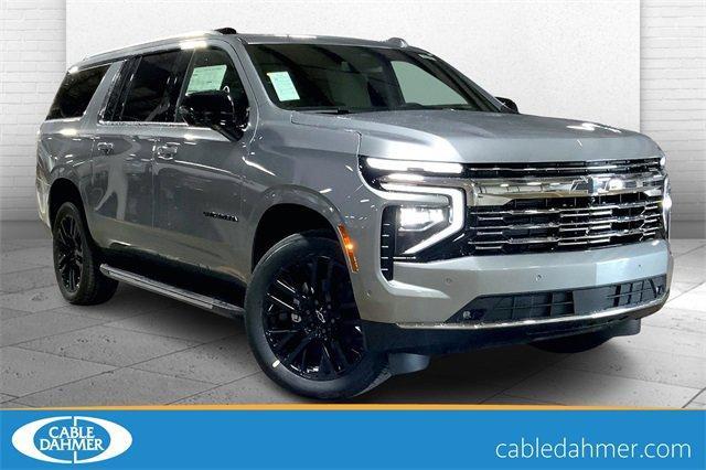 2025 Chevrolet Suburban Vehicle Photo in KANSAS CITY, MO 64114-4502