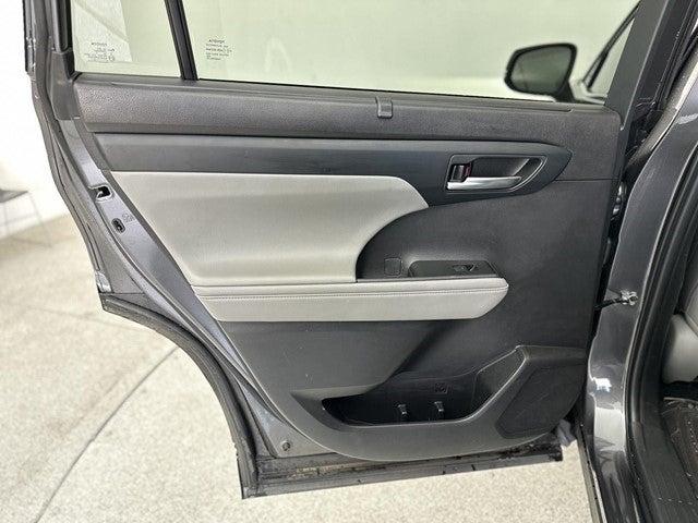 2022 Toyota Highlander Vehicle Photo in Grapevine, TX 76051