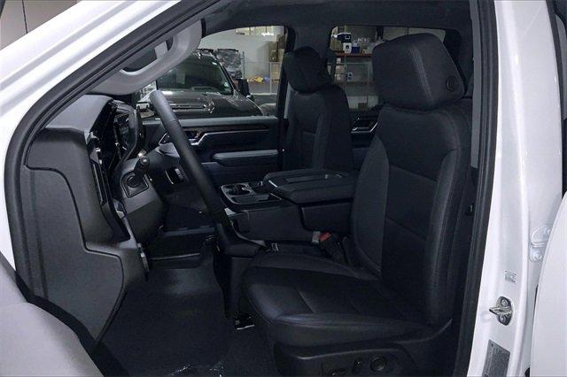 2025 Chevrolet Silverado 2500 HD Vehicle Photo in KANSAS CITY, MO 64114-4502