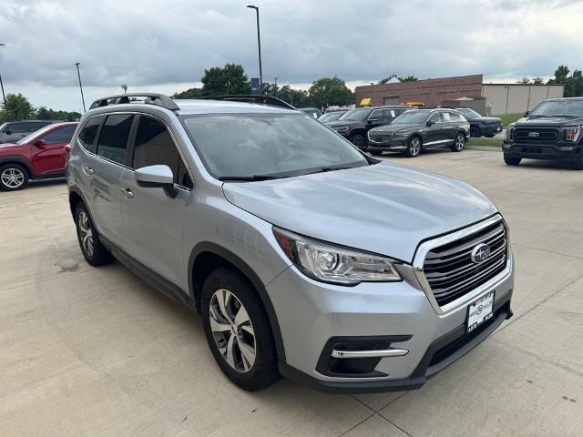 2022 Subaru Ascent Vehicle Photo in Peoria, IL 61615