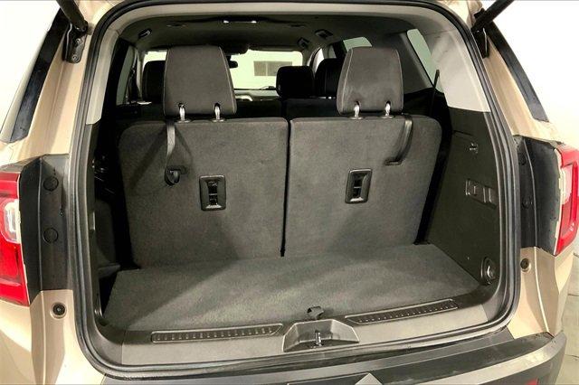 2023 GMC Acadia Vehicle Photo in KANSAS CITY, MO 64114-4545