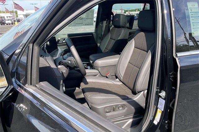 2025 Chevrolet Tahoe Vehicle Photo in KANSAS CITY, MO 64114-4502