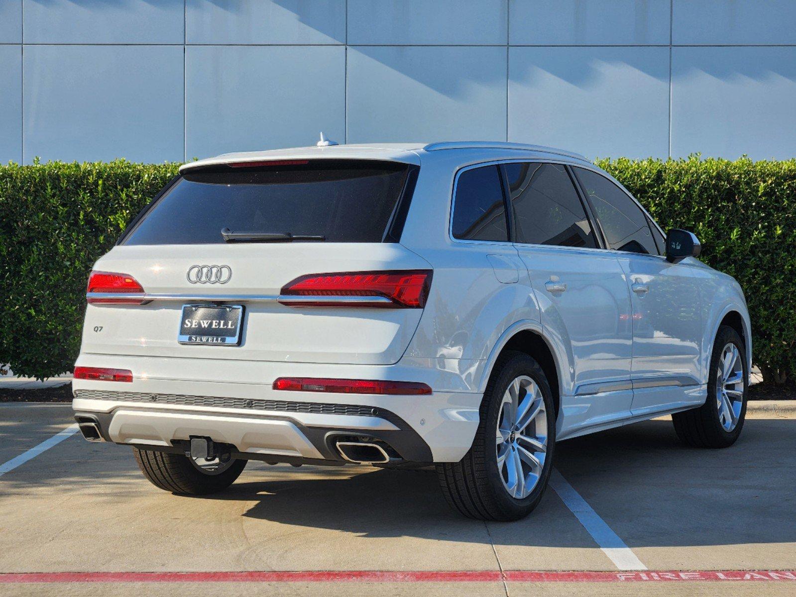 2025 Audi Q7 Vehicle Photo in MCKINNEY, TX 75070