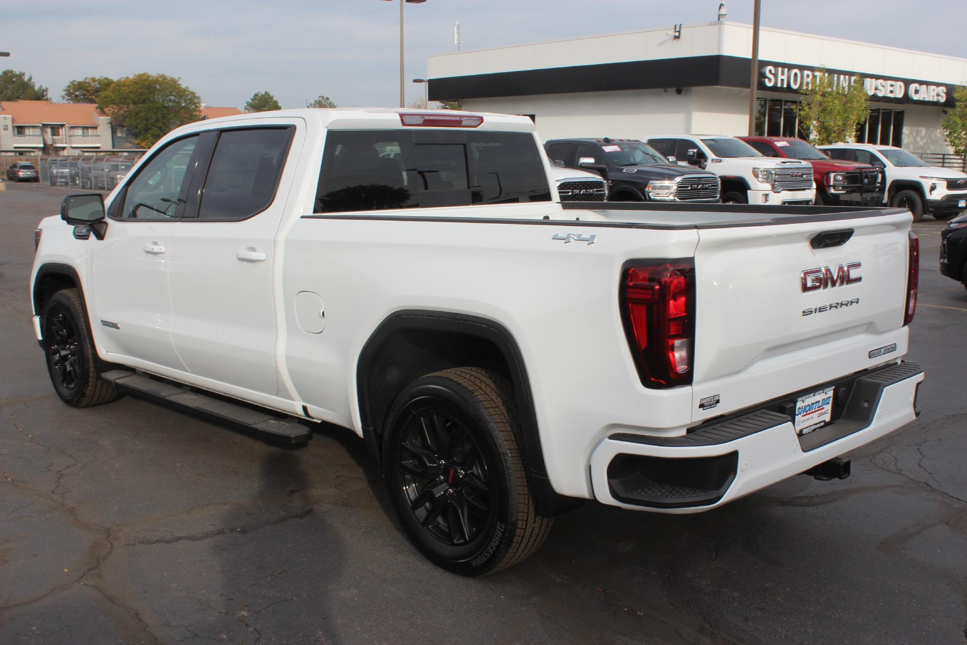 2025 GMC Sierra 1500 Vehicle Photo in AURORA, CO 80012-4011