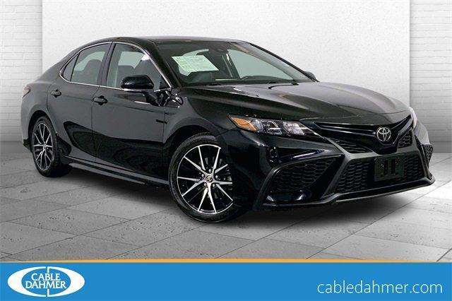 2022 Toyota Camry Vehicle Photo in INDEPENDENCE, MO 64055-1314