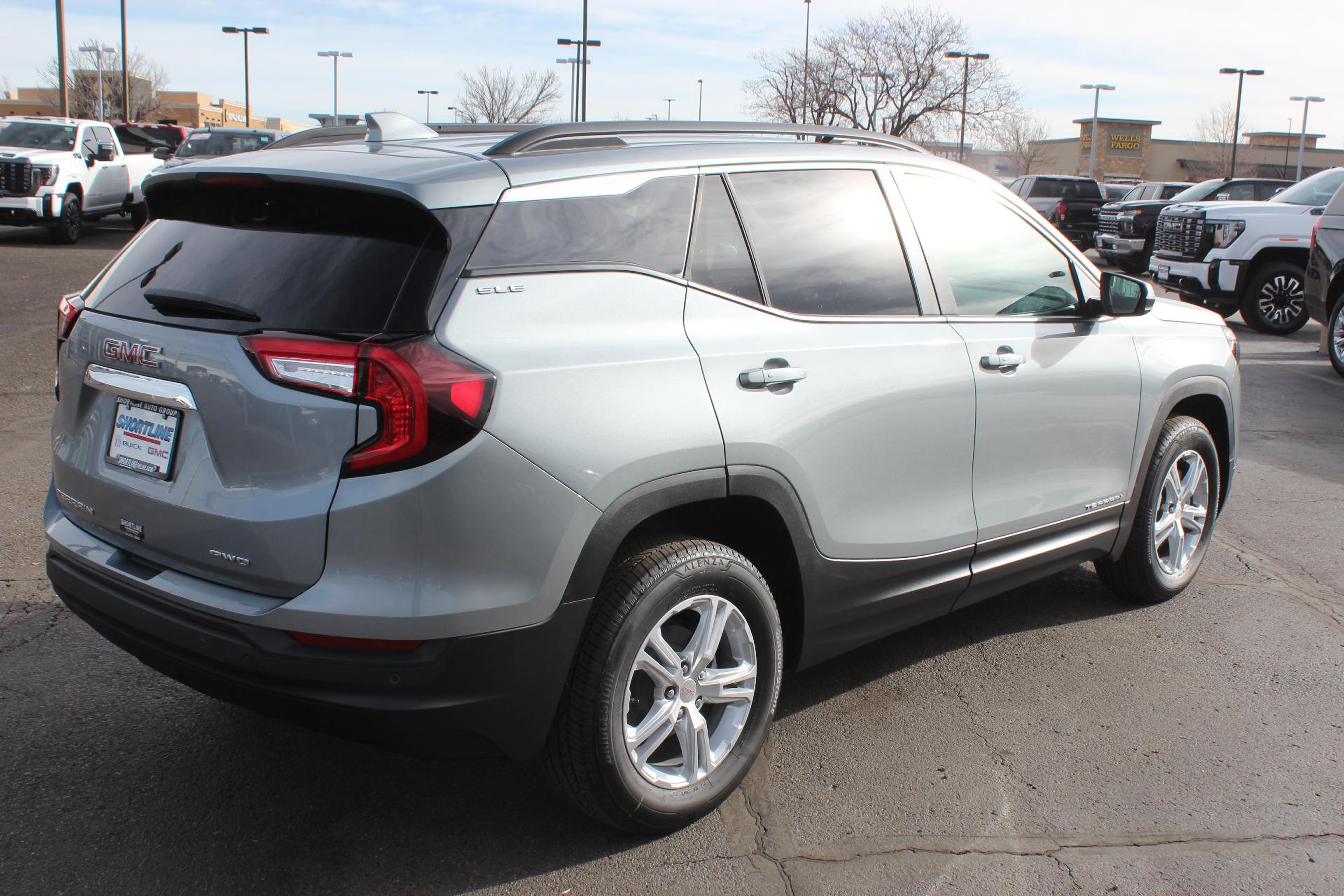 2024 GMC Terrain Vehicle Photo in AURORA, CO 80012-4011