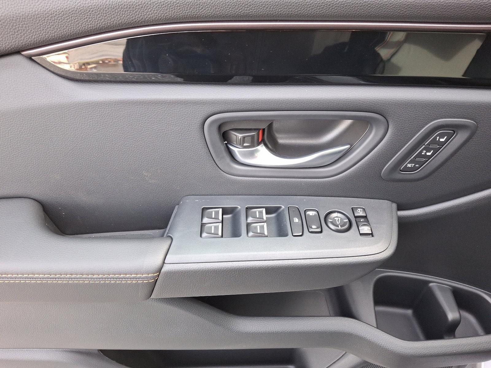 2025 Honda Pilot Vehicle Photo in Harrisburg, PA 17111