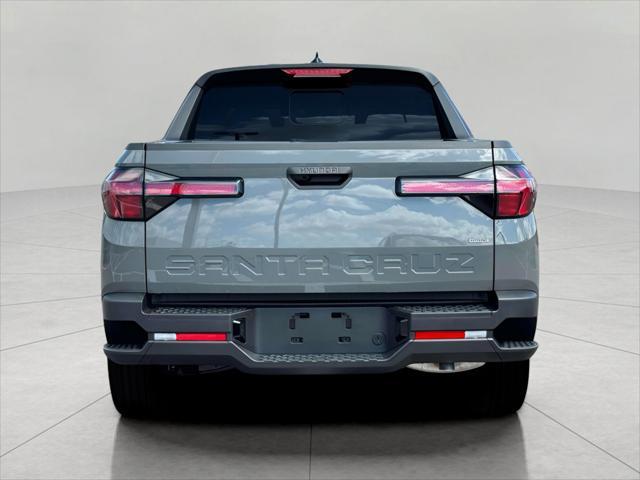 2025 Hyundai SANTA CRUZ Vehicle Photo in Green Bay, WI 54304