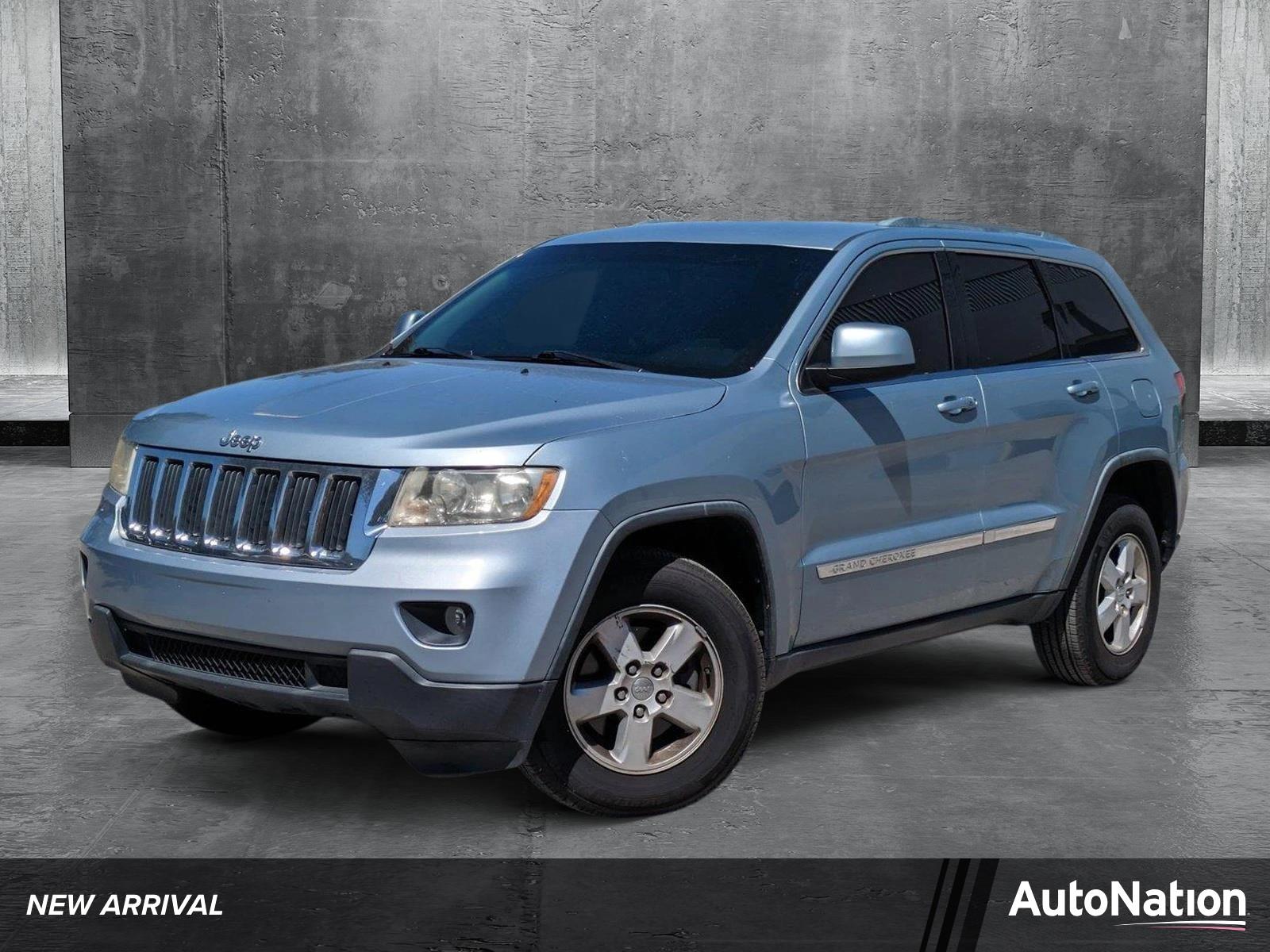 2013 Jeep Grand Cherokee Vehicle Photo in GREENACRES, FL 33463-3207