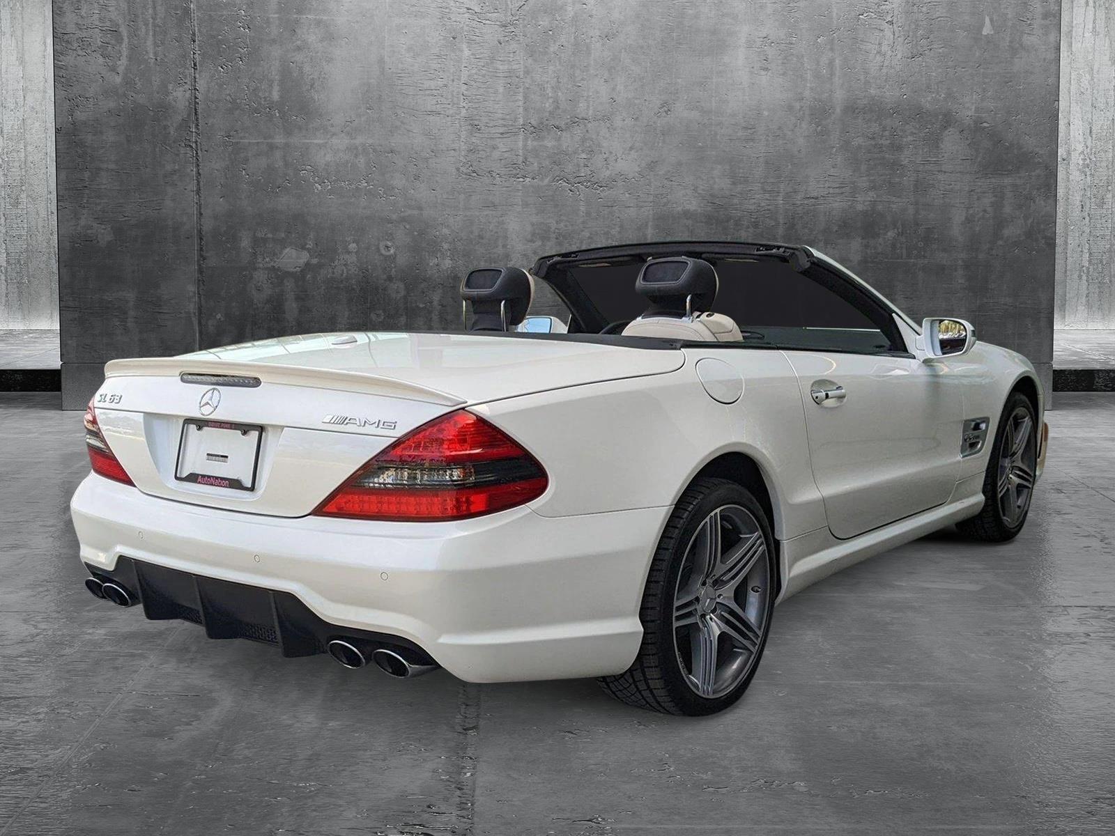 2009 Mercedes-Benz SL-Class Vehicle Photo in Pompano Beach, FL 33064