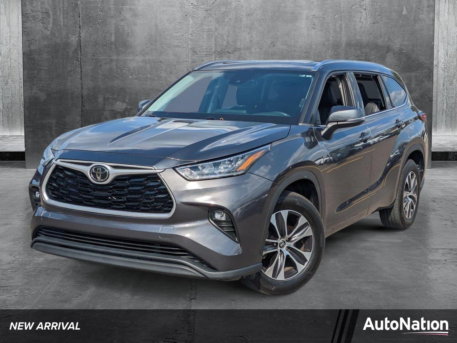 2020 Toyota Highlander Vehicle Photo in Clearwater, FL 33765