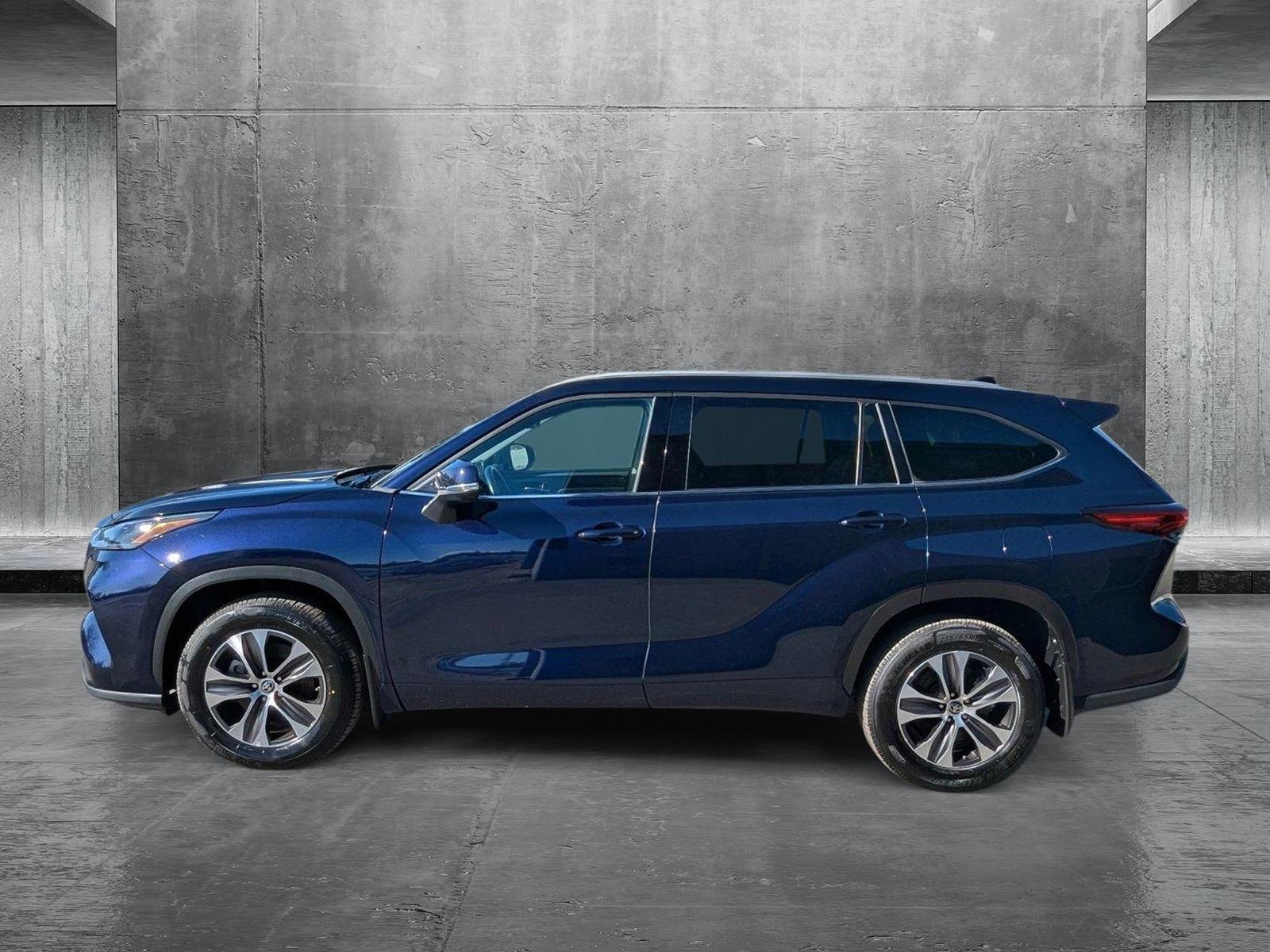 2022 Toyota Highlander Vehicle Photo in Spokane Valley, WA 99212