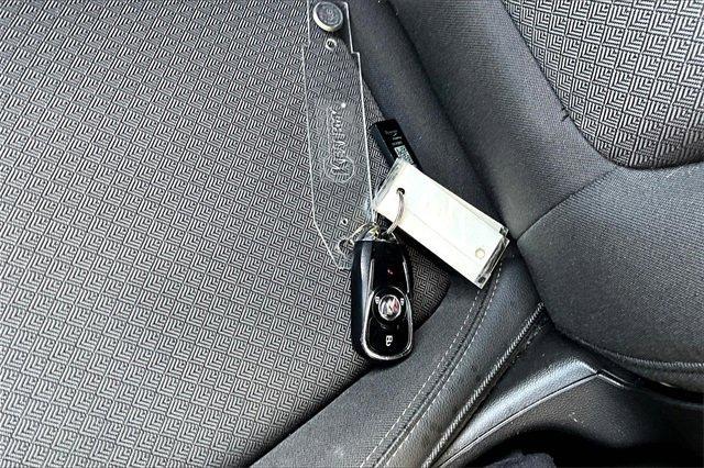 2021 Buick Encore GX Vehicle Photo in TOPEKA, KS 66609-0000