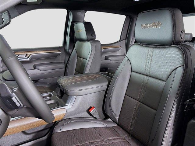 2025 Chevrolet Silverado 1500 Vehicle Photo in PUYALLUP, WA 98371-4149