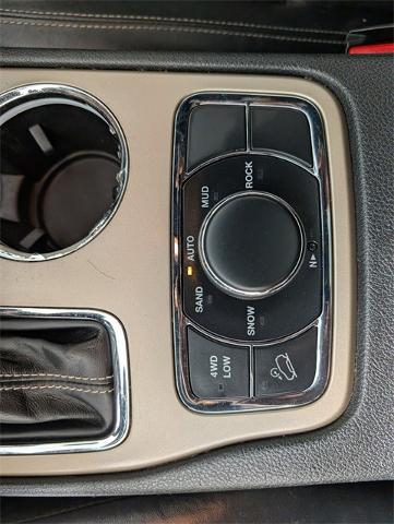 2017 Jeep Grand Cherokee Vehicle Photo in ENGLEWOOD, CO 80113-6708